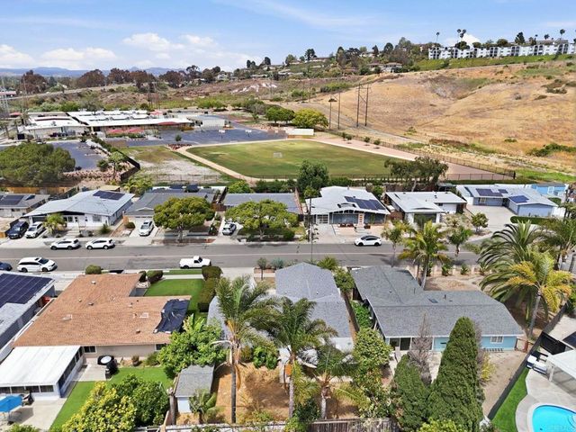 127 Flamingo Drive, Oceanside, CA 92054