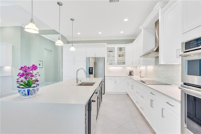 9215 Orchid Cove Circle, Vero Beach, FL 32963