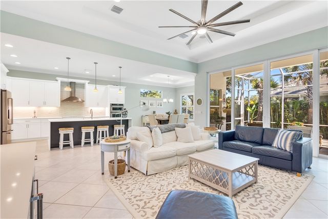 9215 Orchid Cove Circle, Vero Beach, FL 32963