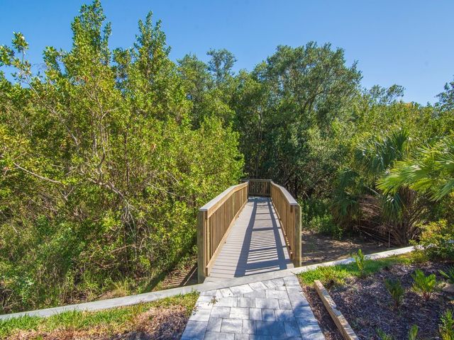 9215 Orchid Cove Circle, Vero Beach, FL 32963