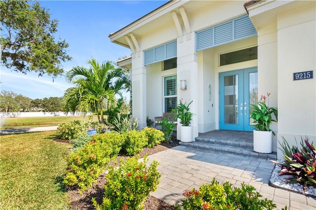9215 Orchid Cove Circle, Vero Beach, FL 32963