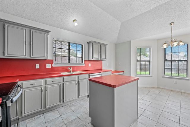 2338 Stillwater Drive, Mesquite, TX 75181