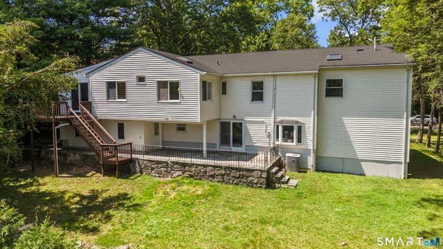 28 Gregory Road, Greenwich, CT 06807