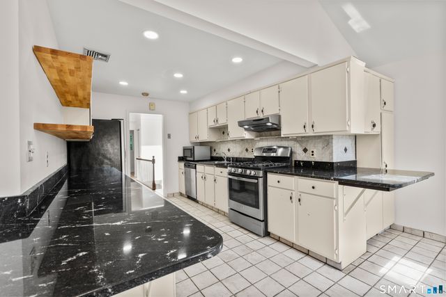 28 Gregory Road, Greenwich, CT 06807