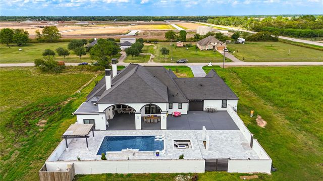 4821 Walters Road, Richmond, TX 77469