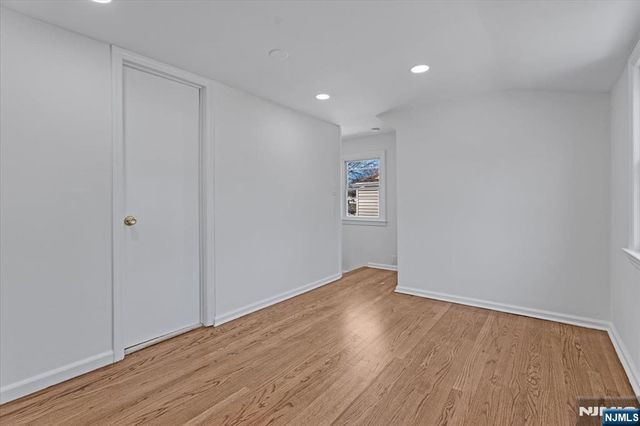 2-30 32nd Street, Fair Lawn, NJ 07410