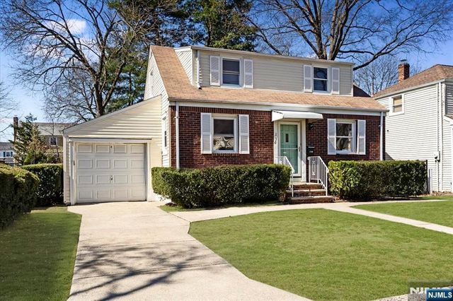 2-30 32nd Street, Fair Lawn, NJ 07410