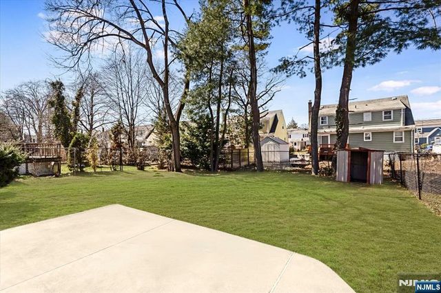 2-30 32nd Street, Fair Lawn, NJ 07410