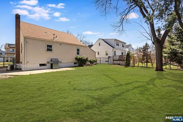 2-30 32nd Street, Fair Lawn, NJ 07410