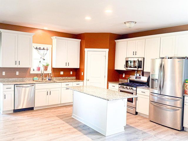 934 E Superior Drive, Edgerton, WI 53534