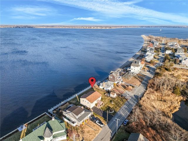 240 Shawomet Avenue, Warwick, RI 02889