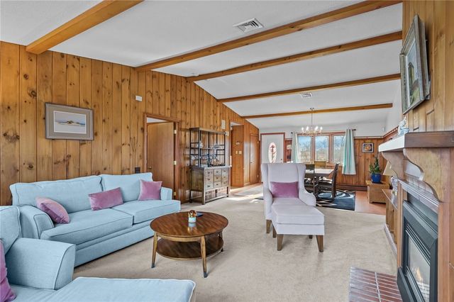 240 Shawomet Avenue, Warwick, RI 02889