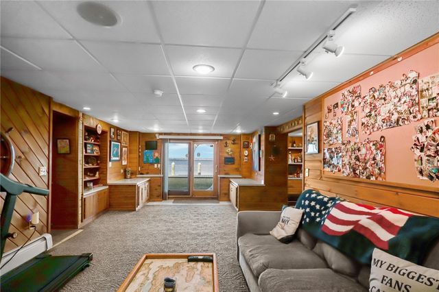 240 Shawomet Avenue, Warwick, RI 02889