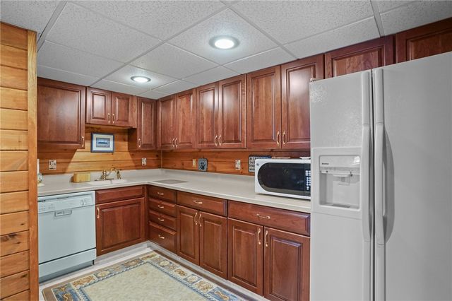 240 Shawomet Avenue, Warwick, RI 02889