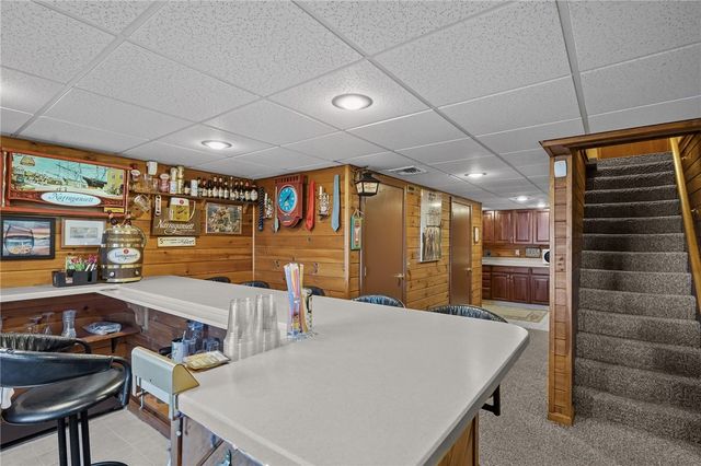 240 Shawomet Avenue, Warwick, RI 02889