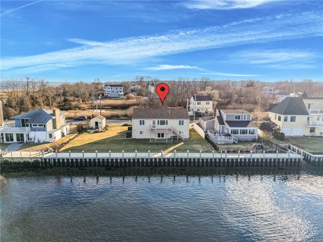 240 Shawomet Avenue, Warwick, RI 02889