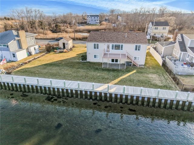 240 Shawomet Avenue, Warwick, RI 02889