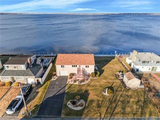 240 Shawomet Avenue, Warwick, RI 02889