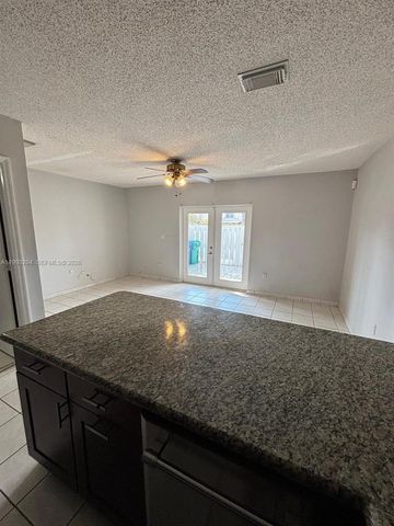 6272 SW 139th Ave 6272, Miami, FL 33183