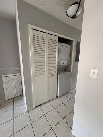 6272 SW 139th Ave 6272, Miami, FL 33183