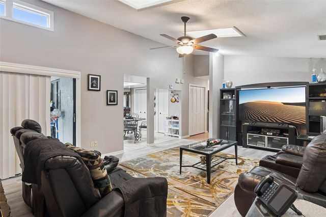 4902 BRIAR OAKS CIRCLE, Orlando, FL 32808
