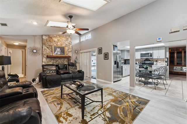 4902 BRIAR OAKS CIRCLE, Orlando, FL 32808
