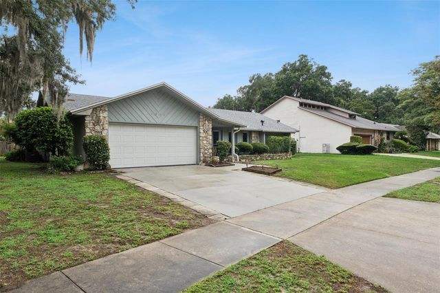 4902 BRIAR OAKS CIRCLE, Orlando, FL 32808