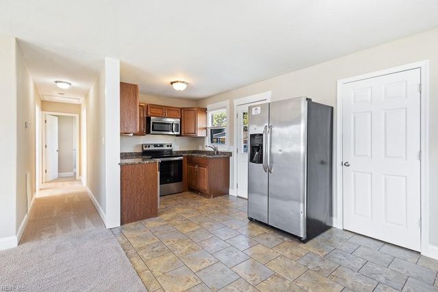 1012 Basie CRES, Portsmouth, VA 23701