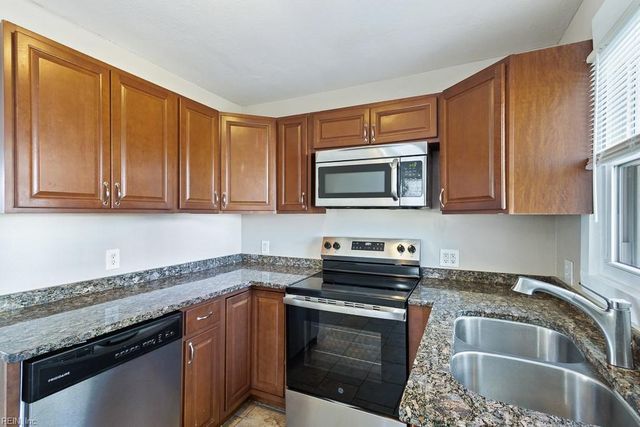 1012 Basie CRES, Portsmouth, VA 23701