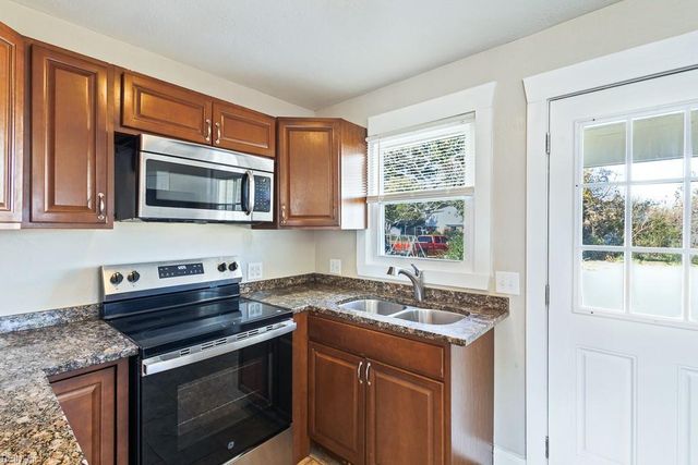 1012 Basie CRES, Portsmouth, VA 23701