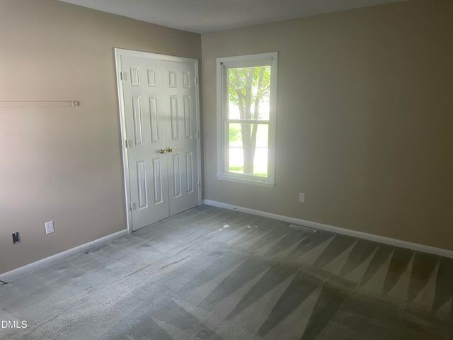 911 S Ridge Road, Burlington, NC 27217