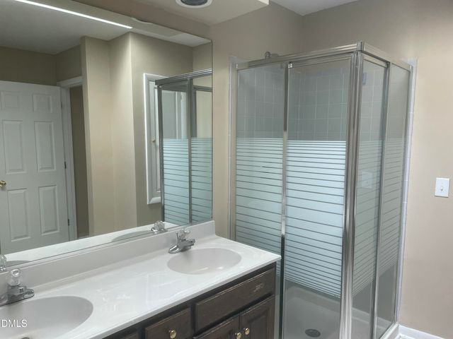911 S Ridge Road, Burlington, NC 27217