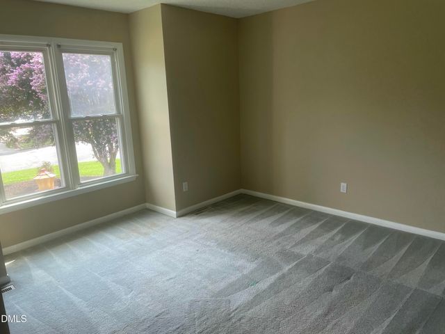 911 S Ridge Road, Burlington, NC 27217