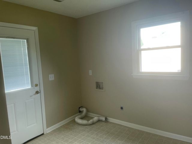 911 S Ridge Road, Burlington, NC 27217