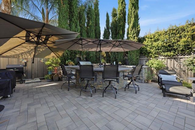 15640 La Sierra Court, Morgan Hill, CA 95037