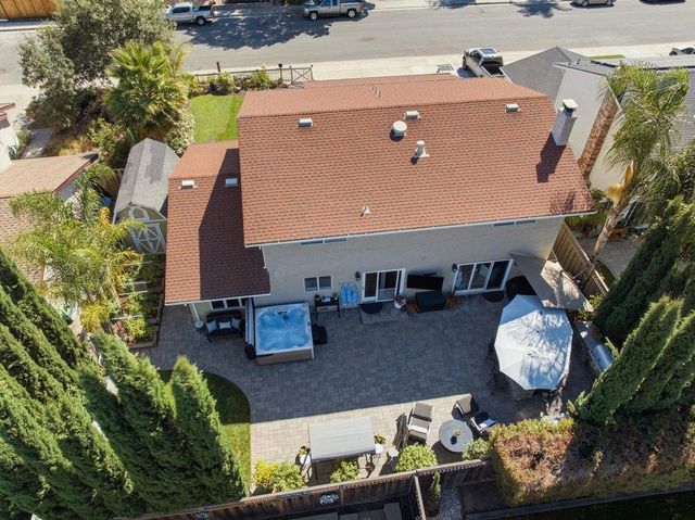 15640 La Sierra Court, Morgan Hill, CA 95037