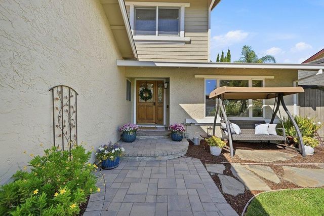 15640 La Sierra Court, Morgan Hill, CA 95037