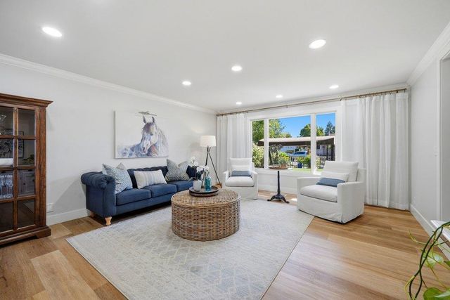 15640 La Sierra Court, Morgan Hill, CA 95037