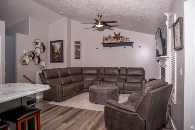 13638 S 3160 W, Riverton, UT 84065