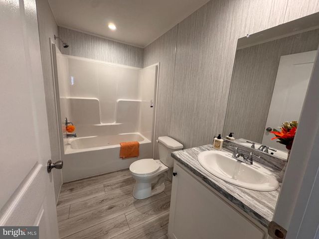 65 PROSPECT, Hellam, PA 17406