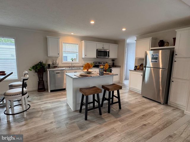 65 PROSPECT, Hellam, PA 17406