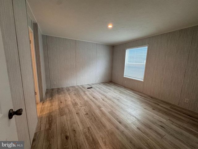 65 PROSPECT, Hellam, PA 17406