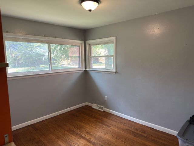994 VOORHEIS Road Street, Waterford Twp, MI 48328