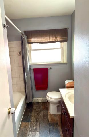 994 VOORHEIS Road Street, Waterford Twp, MI 48328