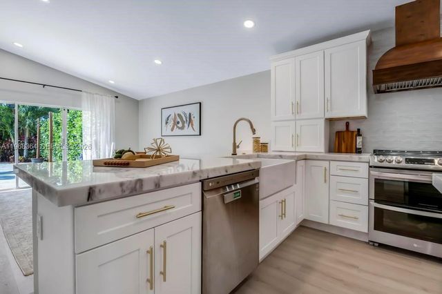 2972 SW 174th Ave, Miramar, FL 33029