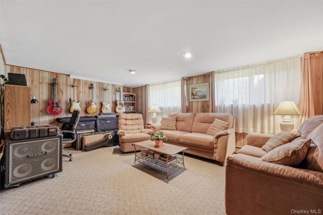 30 Harkin Road, Carmel, NY 10512
