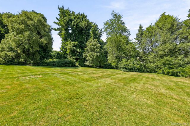 30 Harkin Road, Carmel, NY 10512