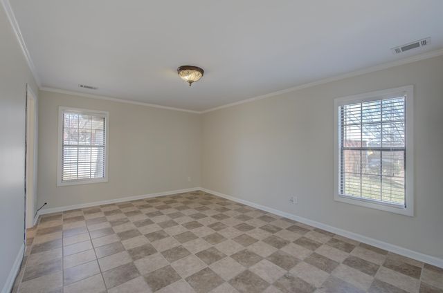 6770 SHORELINE CIR, Memphis, TN 38141