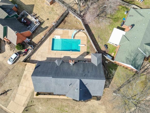 6770 SHORELINE CIR, Memphis, TN 38141