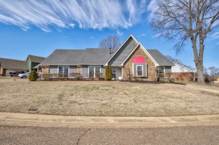 6770 SHORELINE CIR, Memphis, TN 38141